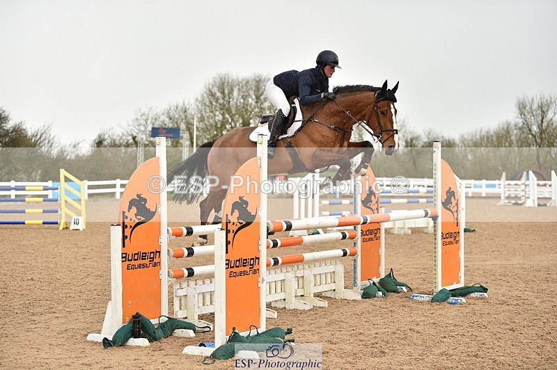 240327A-131616-00534 - Cls 4 Newcomers and 1.10m Open