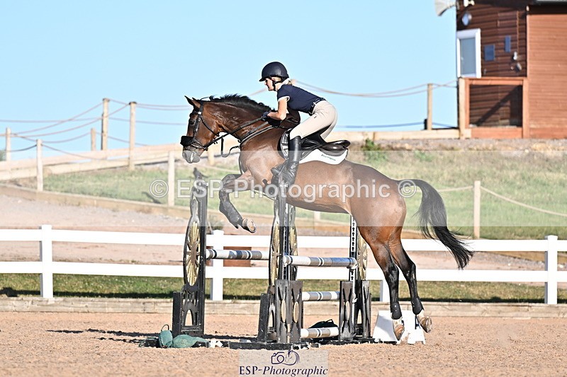 250708A-190831-00747 - 100cm Classes