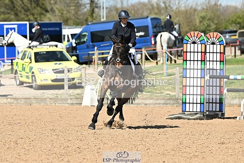 250416-150516-01596 - Cls 6 Foxhunter and 1.20m