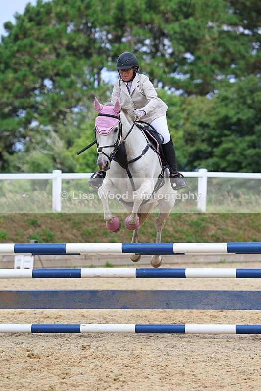 3E7A4933 - Class 4: Senior British Novice/90cm open