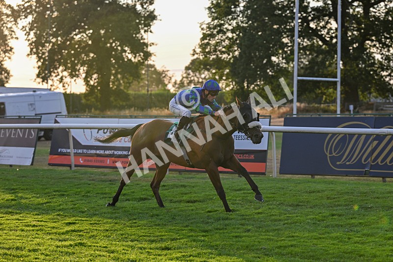140826-Race 5-Military Leader-1507 - Race 5 19.50pm Malton Marquees Racing Through The Summer Handicap