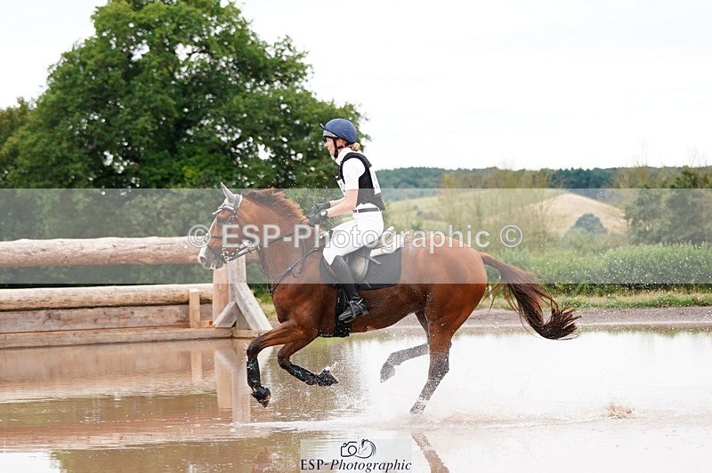 250803A-104406-10327 - L-505-Lauren.Hancock-KNOCKMULLEN.CREGGANEMPEROR