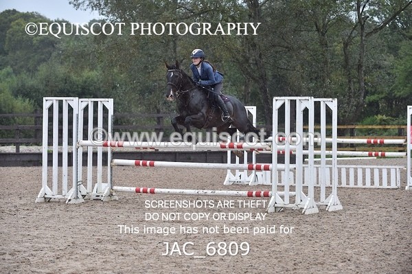 JAC_6809 - CLASS 19 SUN Pony Foxhunter/ 1.10m Open