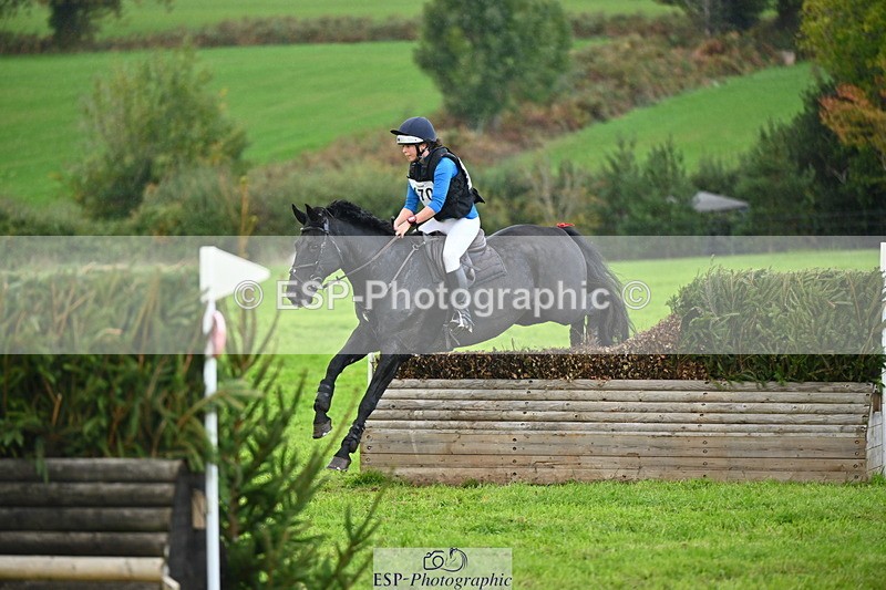 251025A-133202-20343 - F-470-Hannah.Cliffe