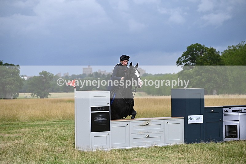 WJ6_3300 - Time at Jump 11:41 to 12:19