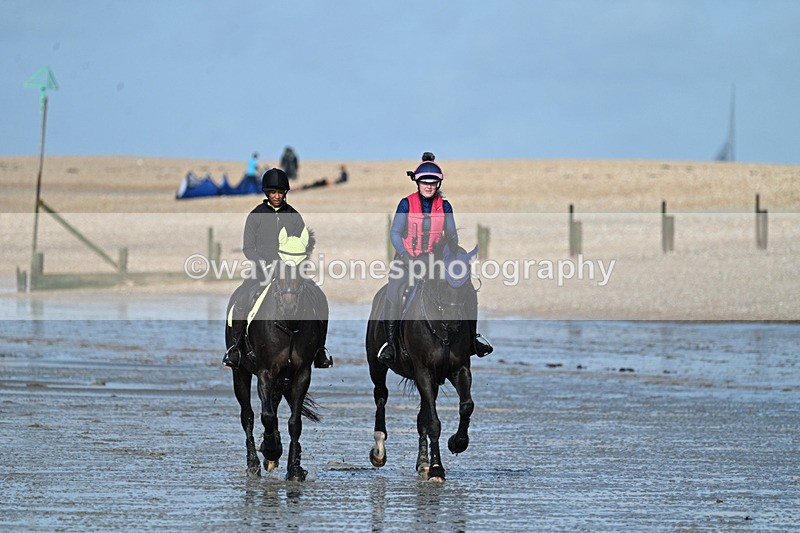 WJ7_4306 - Leigh Kelly & Jade Bennett 25-08-24