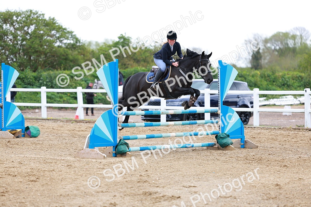 SBM_002017 - class 8 - Senior British Novice - 90cm