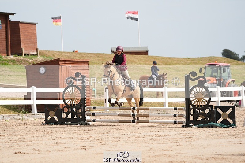 250715-155954-00048 - 60cm & Clr Rnd