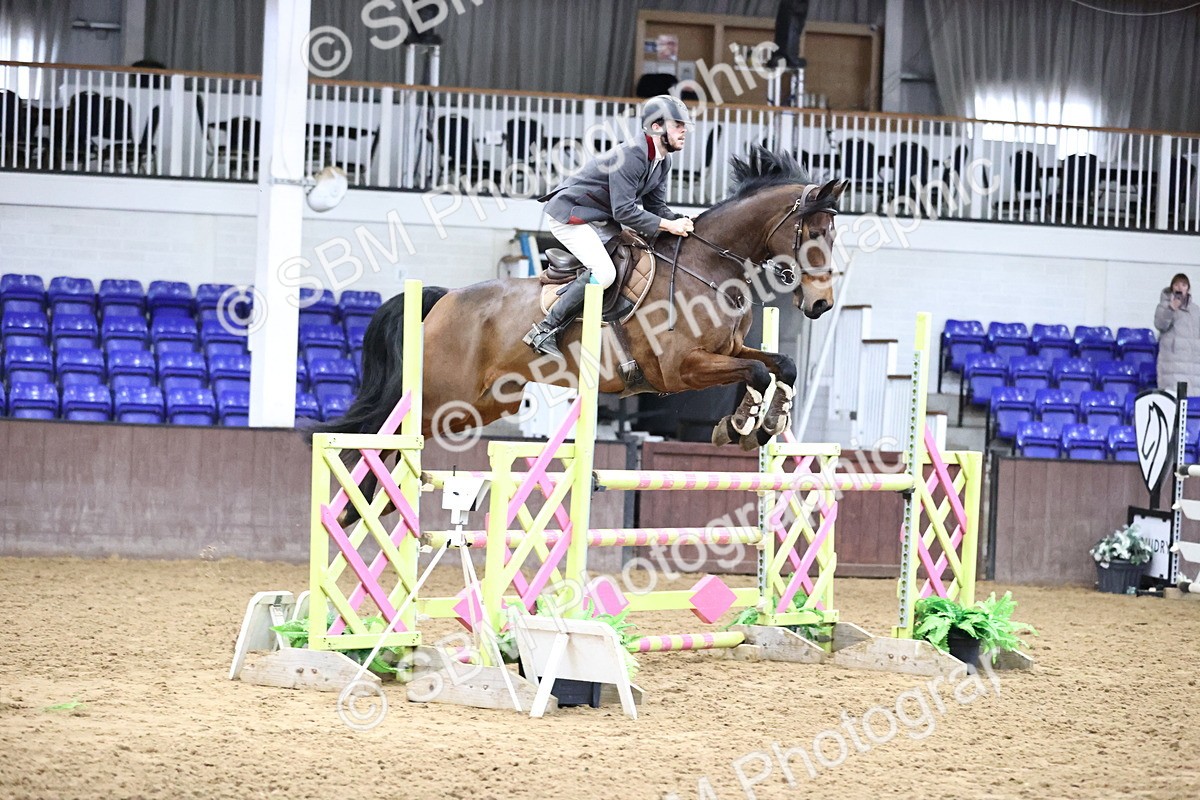 SBM_005537 - Class 17 - Senior Newcomers 1.10m