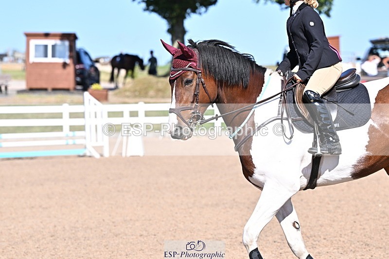250708A-171418-00208 - 70cm Classes