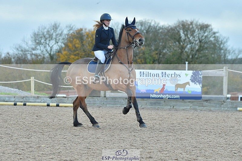 231119A-150130-06349 - Sun Cls 11-13 Children on Horses 90cm, 1m & 1.10m