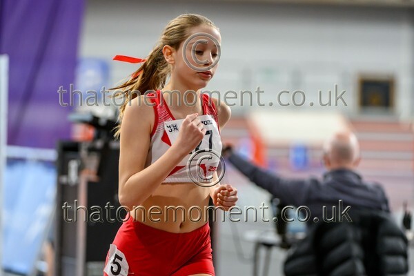 Age26SUN-927691 - Track Female