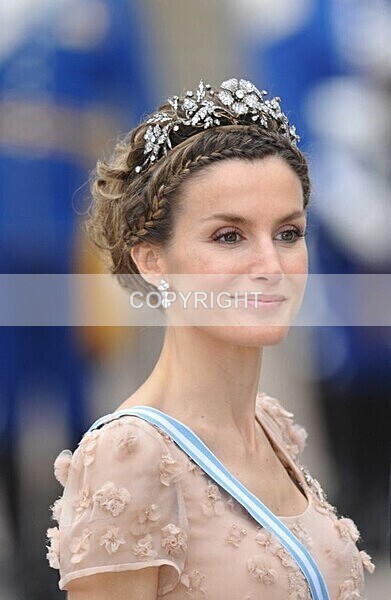 SPA-44 Inspirational Q Letizia - Spanish Royals