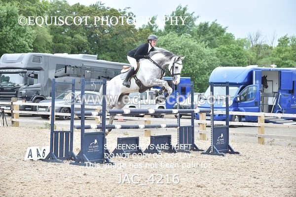 JAC_4216 - CLASS 6 Senior Foxhunter/ 1.20m Open