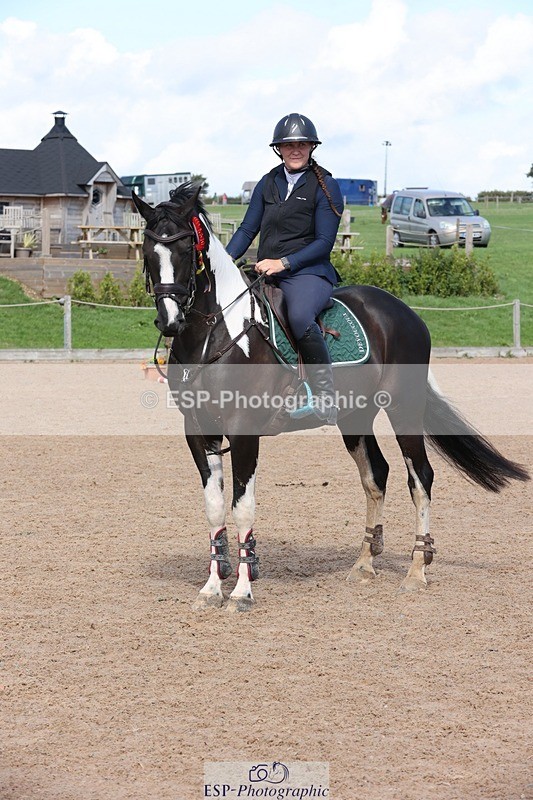 250911-145553-02577 - Cls 5 Chard Snr 90cm Speed Derby