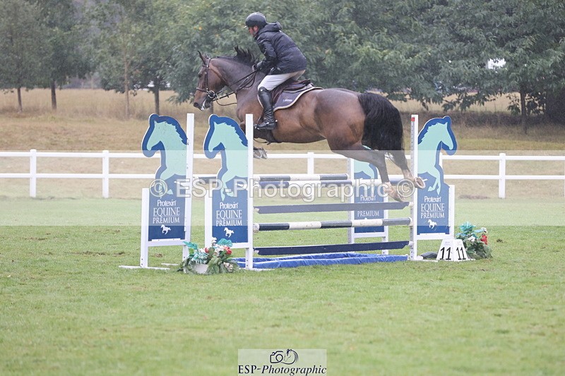 250830A-141021-06906 - Cls 16 Snr Newcomers and 1.10m Open