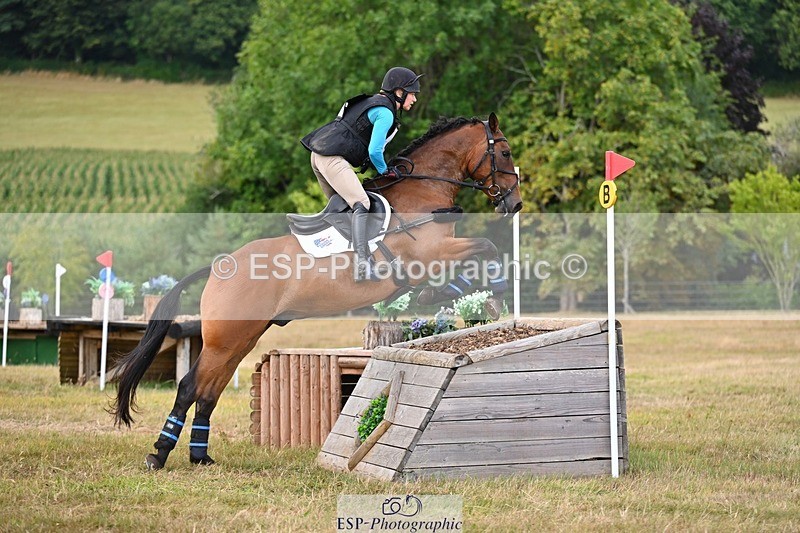 250803A-155302-16132 - O-687-Christina.Wiederkehr-KILLINAS.OISIN