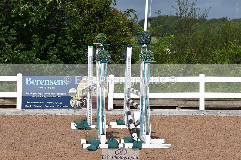 230715A-093040-00039 - Cls 11 Children on Horses 1.05m