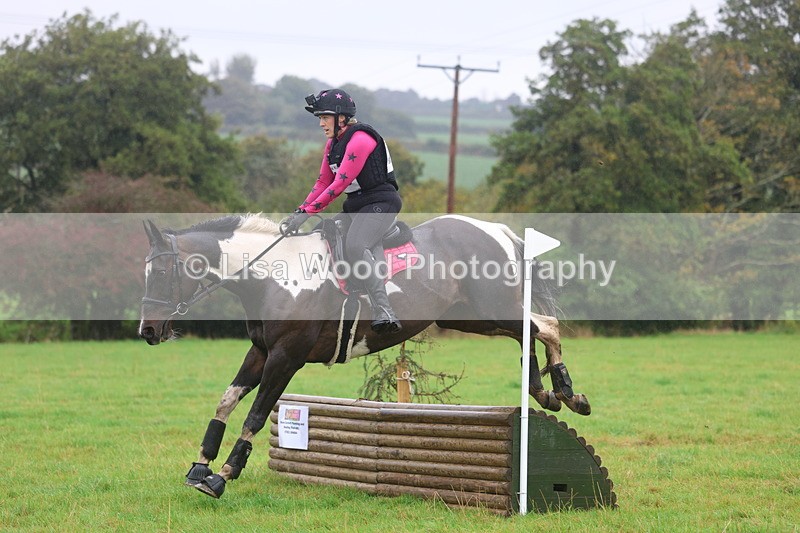 3E7A1142 - Class 2: 70cm: Half Roll Top