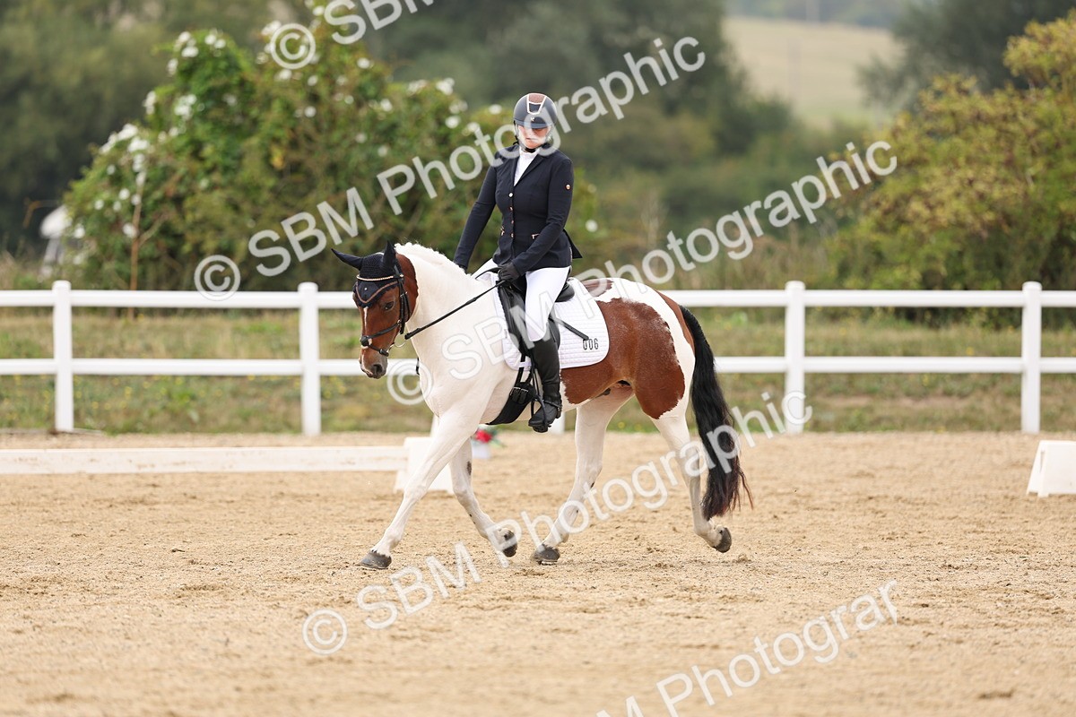 SBM_01477 - Class 9 - Novice 27 Champs