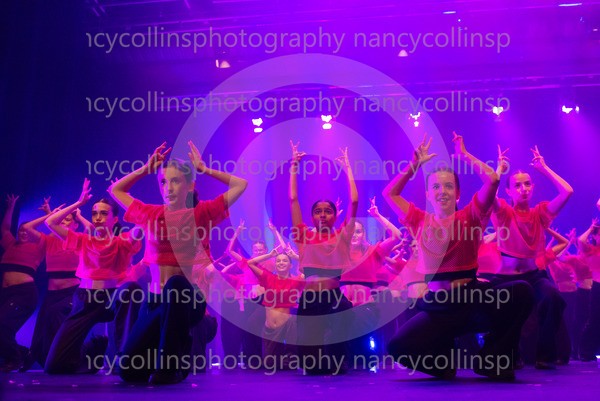 00941 - Nicki Minaj Medley