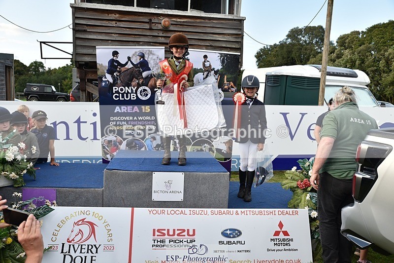 230824-183658-07097 - Thursday 40 and 50cm Presentations