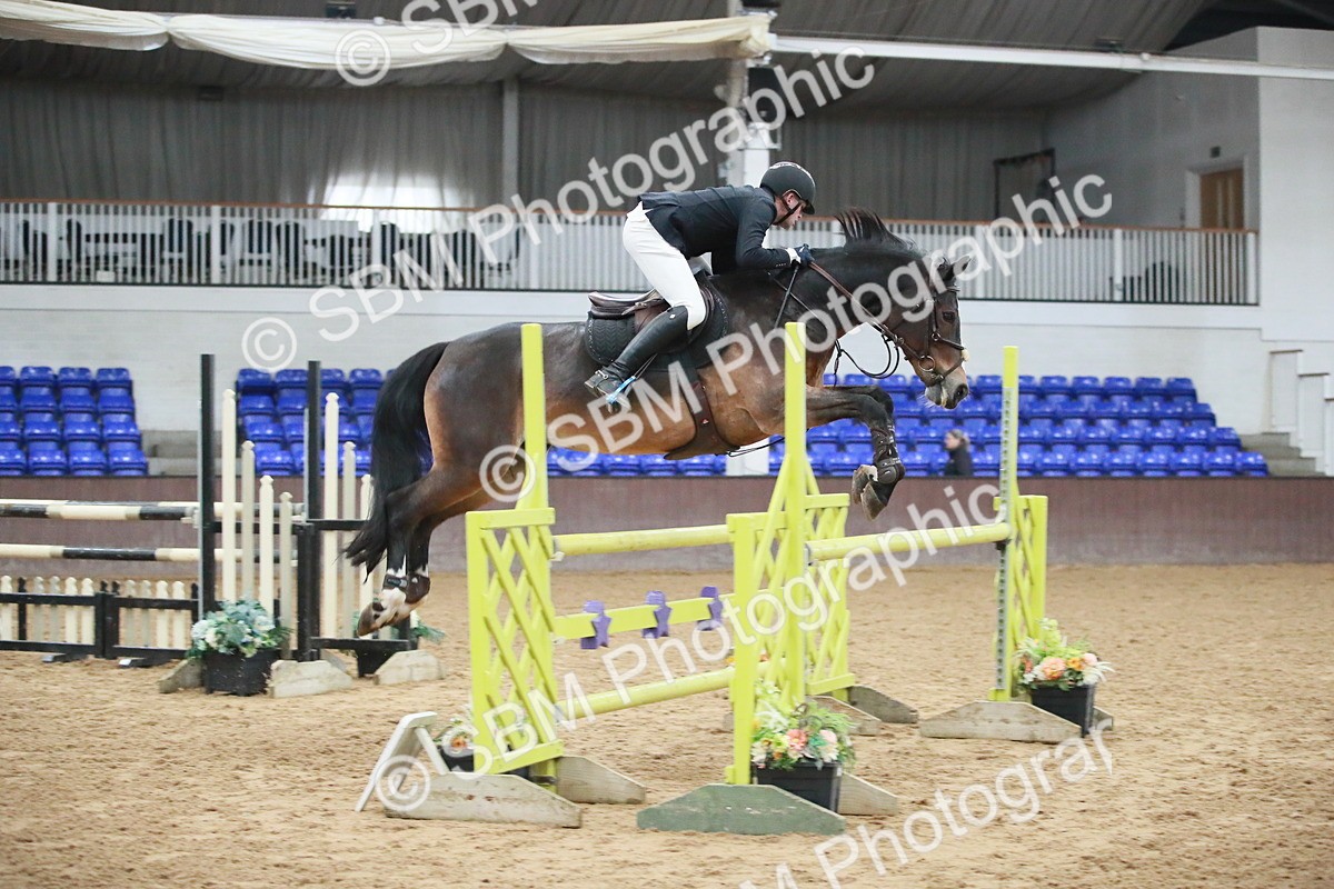 SBM_001040 - Class 4 - Senior Newcomers - 1.10m Open
