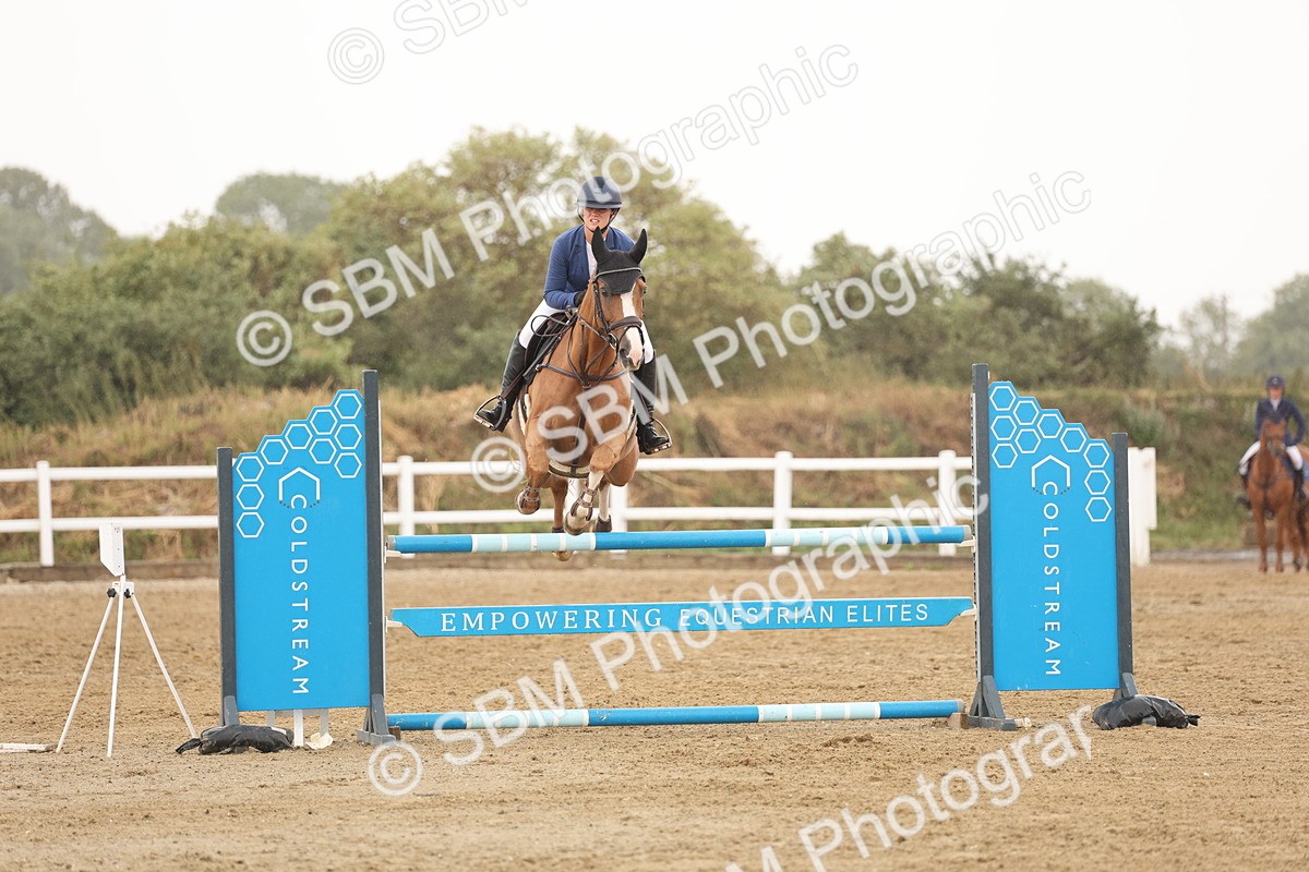 SBM_024104 - Class 6 - Senior Newcomers 1.10m