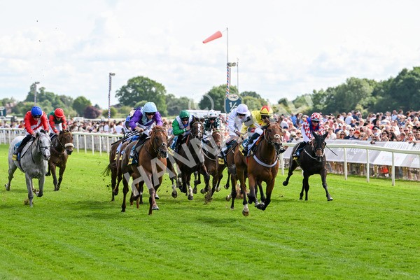 140625-Race 4-Hucklesbrook-2798 - Race 4 3.35pm Churchill Tyres Supporting Macmillan Sprint Handicap