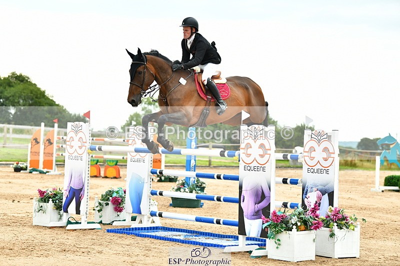 230720A-153035-03903 - Cls 9, 2 Star Big 1.40m Start to break