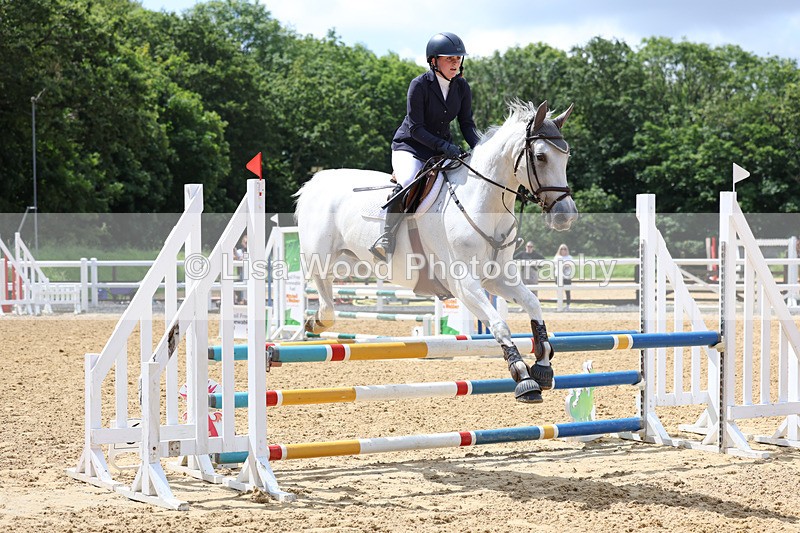 3E7A3172 - Class 4: Senior British Novice/90cm open