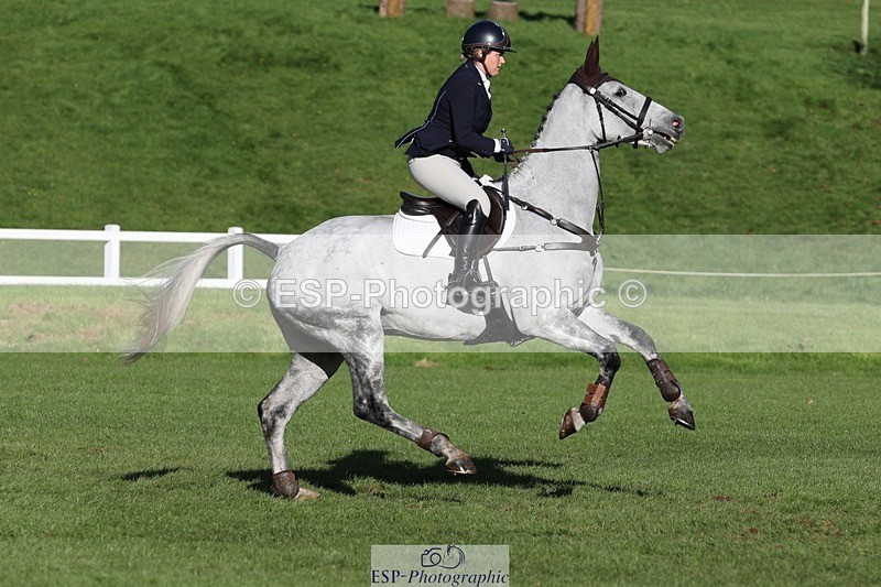 231022-105823-24872 - 630-ST.TROPEZ-Lizzie.Luxton-TrotUp+SJ