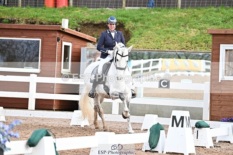 240218A-131022-07559 - 120-PAULA.LEE-Deseado.Santo