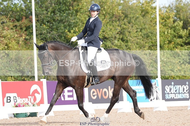 250906-092934-01133 - 083-Chloe.BakerFirst.Date.III