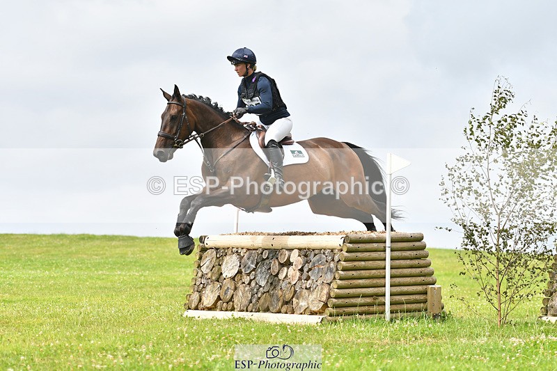 240804-122400-12488 - 365-Dani_Evans-COUNTRY_BOY