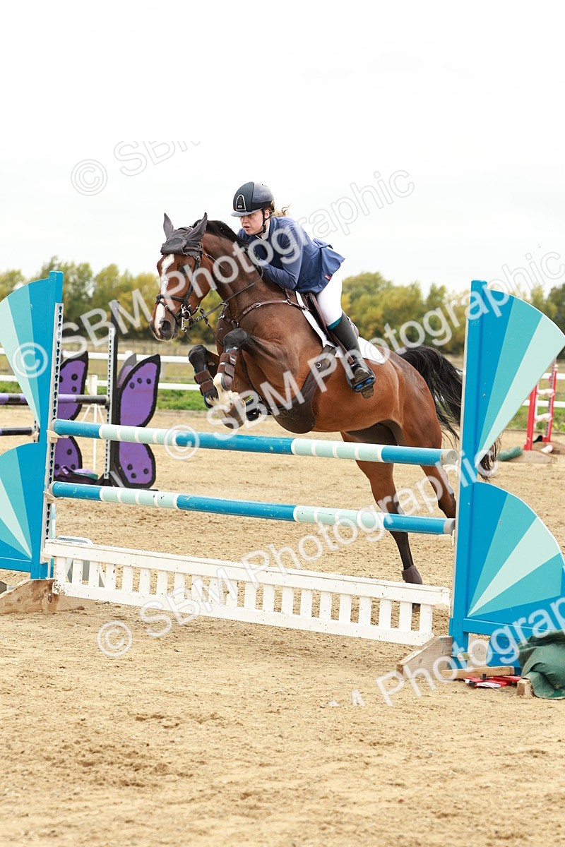 1I0A7835 - Class 4 - Senior Newcomers 1.10m