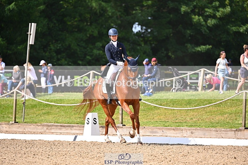 250523A-102011-05924 - C-261-Danielle.Dunn-ICI.DOR.DE.DONNA.CADANZA.Z