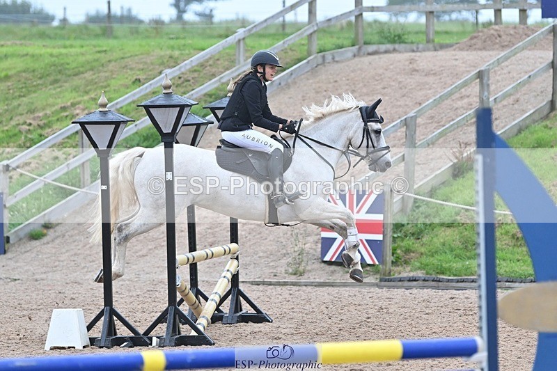 240813-190016-00826 - Classes 5 A&B & 6 80cm