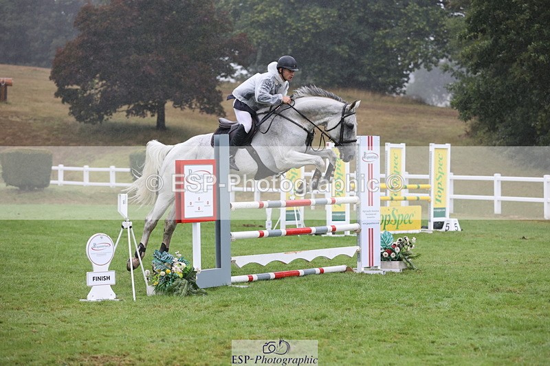 250830A-135129-06813 - Cls 16 Snr Newcomers and 1.10m Open