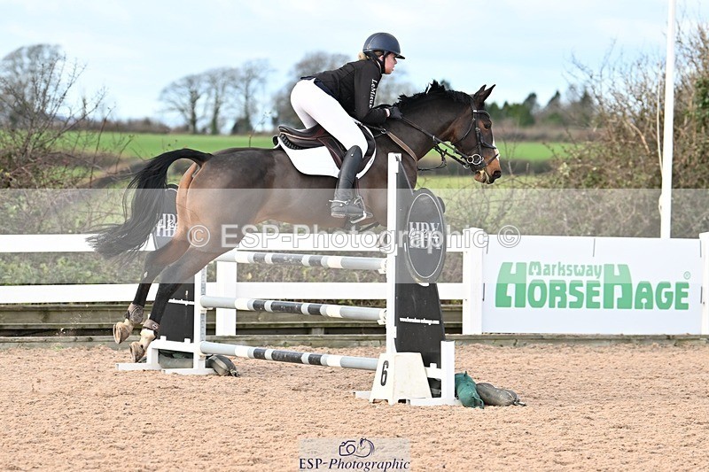 241208-130650-01694 - Cls 21 Newcomers and 1.10m Open