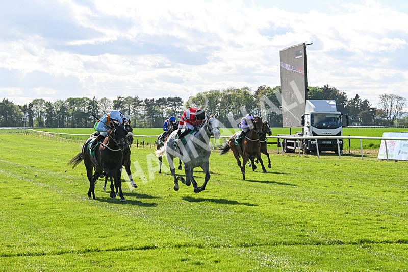 030525-Race 6-Secret Guest-3401 - Race 6
