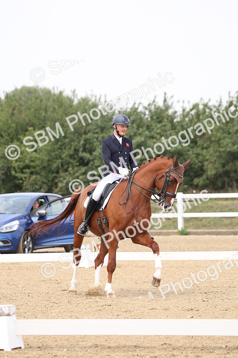 SBM_007417 - Class 9 - FEI INT I - 14.57-15.45