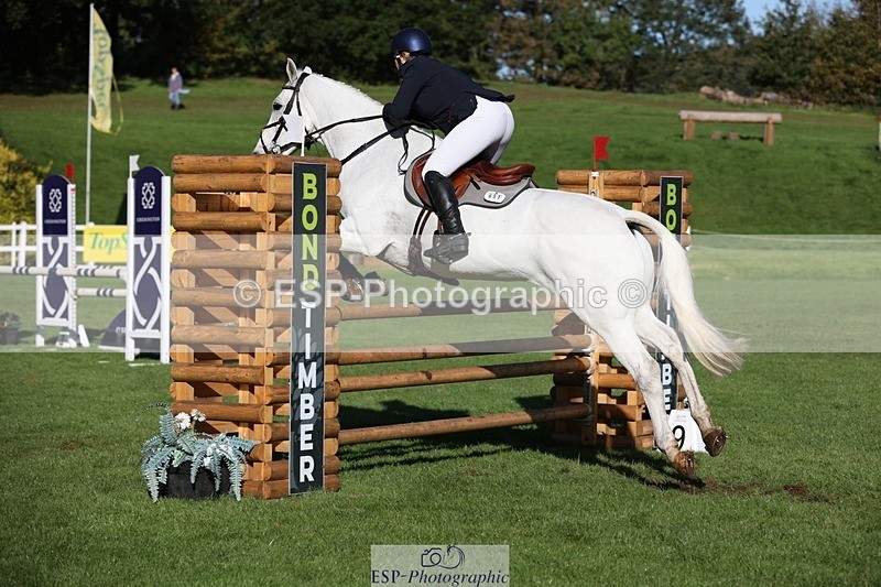 231022-105620-24850 - 651-RATHNAGREW.GREY.TEX-Nicola.Horsley-gubbins-TrotUp+SJ