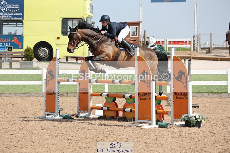 240510A-144021-07777 - Cls 17 1.05m National Am Quali