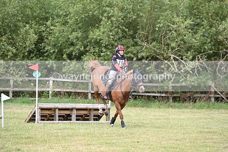 WJ6_6668 - 60cm XC Time 10:17 to 10:49