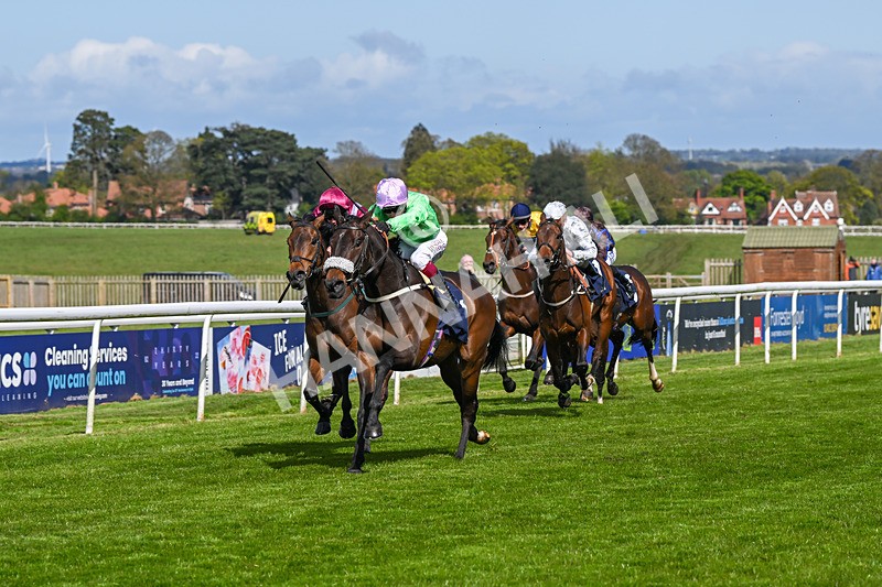 250424-Race 3-Dambuster-0992 - Race 3