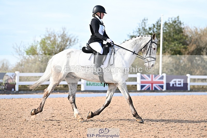 240324A-145410-04109 - Novice 27, 14.30 to 15.25