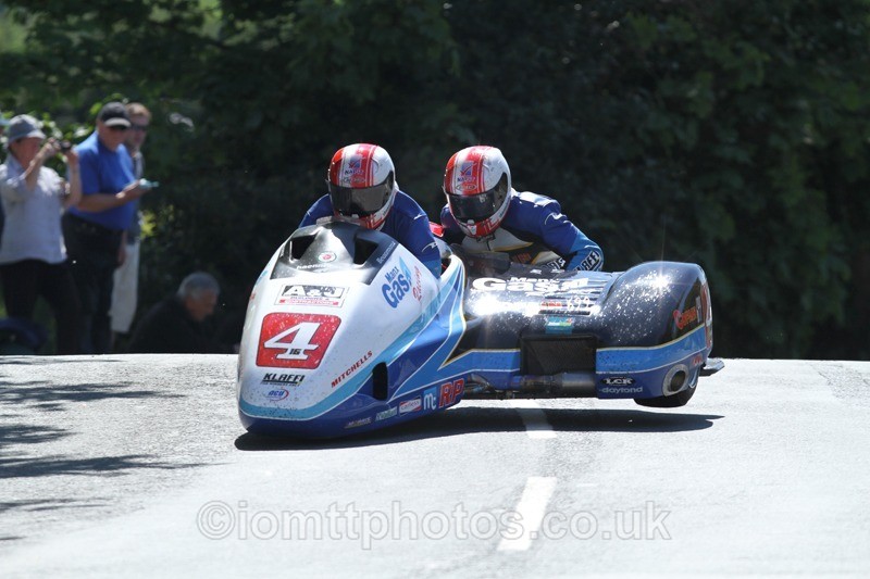 IMG_2488 - Sidecar Race 2 - TT 2013