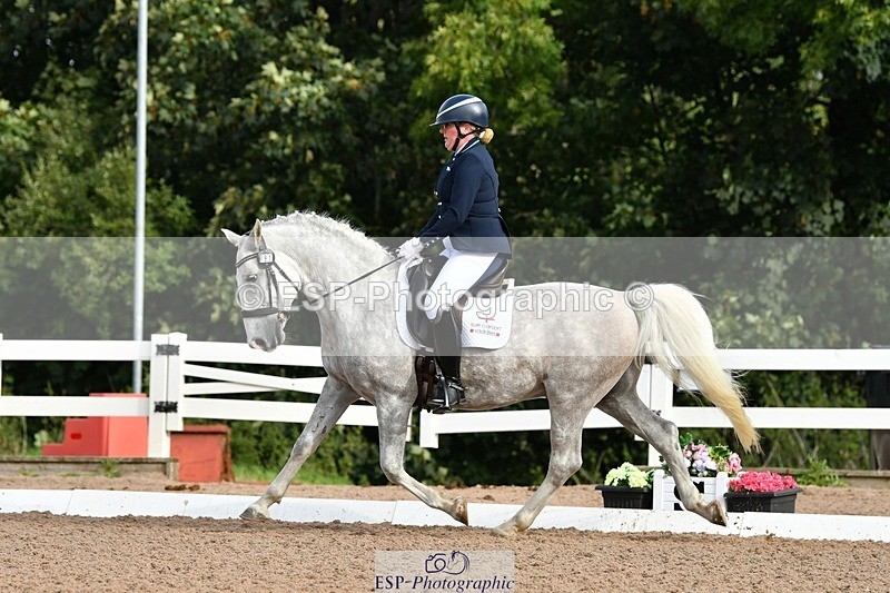 250906-091817-00301 - 091-Jenny.FolmanPluto.Barbana