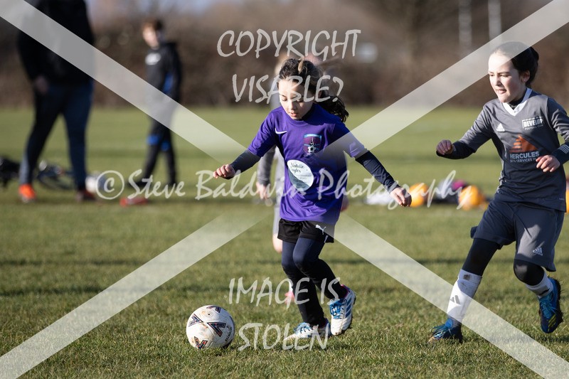 1DX31292 - 2026-01-17 FC Abbey Meads U9 Purple Girls V Develop FC U9 Girls